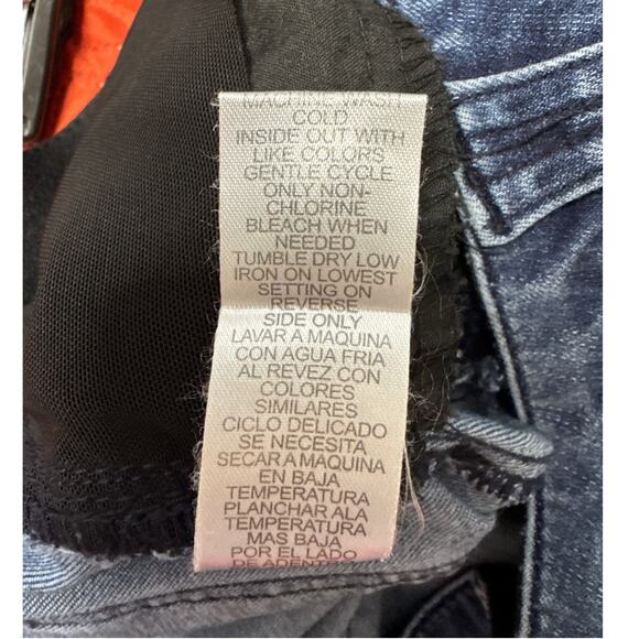 Democracy "Ab"solution, Size 8 Distressed Cut Off Bermuda Shorts - Picture 6 of 6